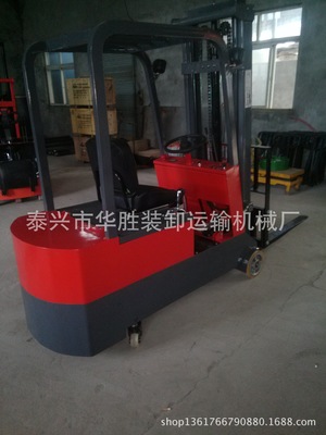 诚信驱动，品质搬运——泰兴华胜座驾式电瓶叉车助力高效作业